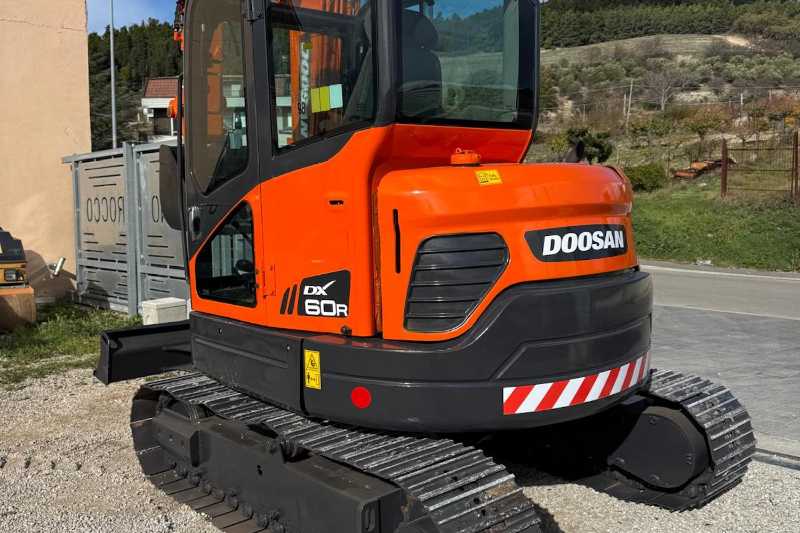 OmecoHub - Immagine DOOSAN DX60R